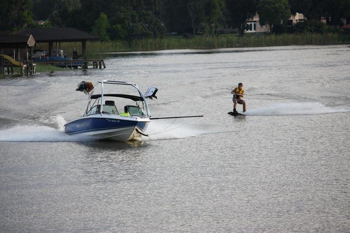 Imagen general del Hotel Lake Roy Beach Inn. Foto 2