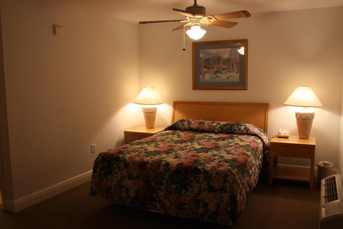 Imagen general del Hotel Lake Roy Beach Inn. Foto 6