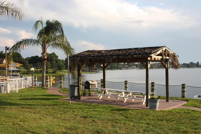 Imagen general del Hotel Lake Roy Beach Inn. Foto 7