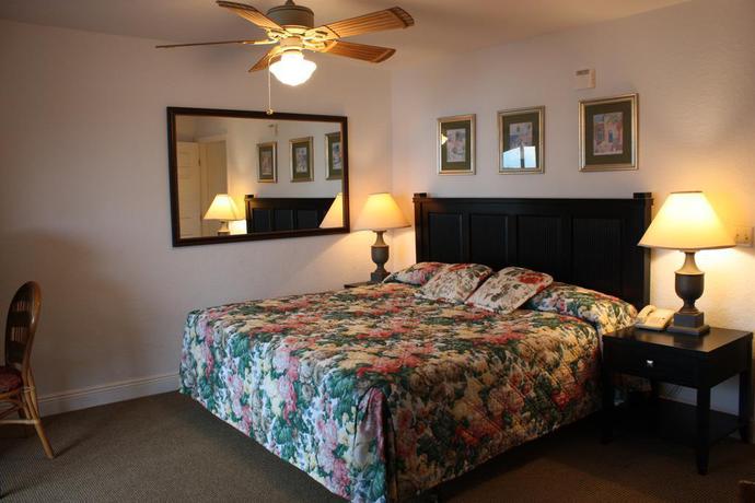 Imagen general del Hotel Lake Roy Beach Inn. Foto 8