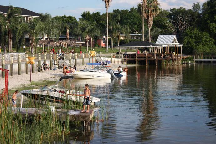 Imagen general del Hotel Lake Roy Beach Inn. Foto 13