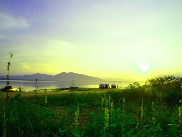 Imagen de los exteriores del Hotel Lake Scene Resort. Foto 10
