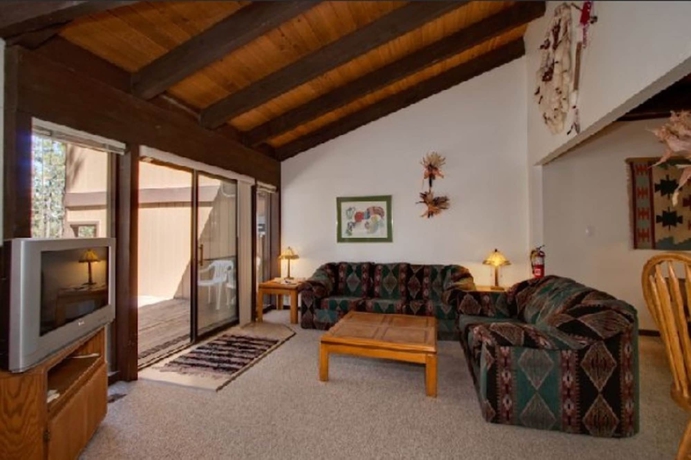 Imagen de los interiores del Hotel Lake Tahoe Vacations By Techtravel.com. Foto 10