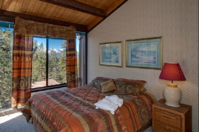 Imagen de los interiores del Hotel Lake Tahoe Vacations By Techtravel.com. Foto 15