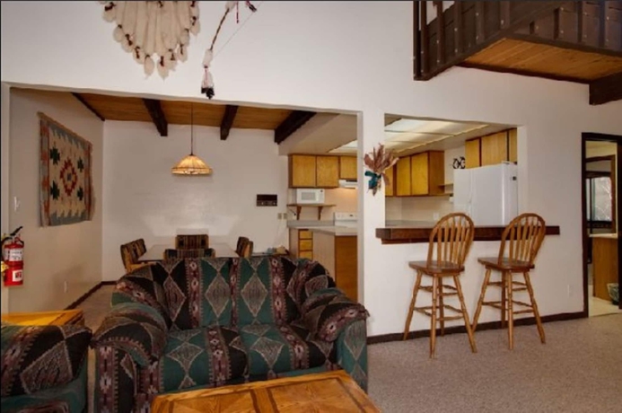 Imagen de los interiores del Hotel Lake Tahoe Vacations By Techtravel.com. Foto 16