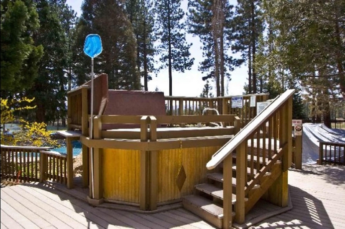 Imagen de los exteriores del Hotel Lake Tahoe Vacations By Techtravel.com. Foto 9