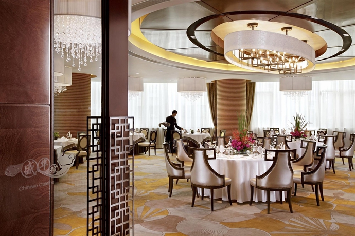 Imagen del bar/restaurante del Hotel Lake View Hotel. Foto 4