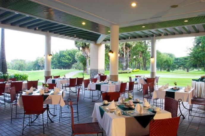 Imagen del bar/restaurante del Hotel Lake View Resort and Golf Club. Foto 3