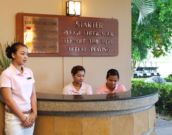Imagen de los exteriores del Hotel Lake View Resort and Golf Club. Foto 10