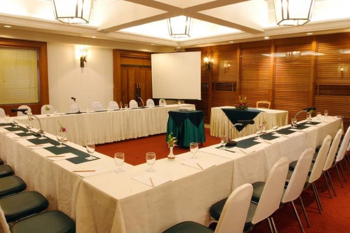 Imagen de los interiores del Hotel Lake View Resort and Golf Club. Foto 14