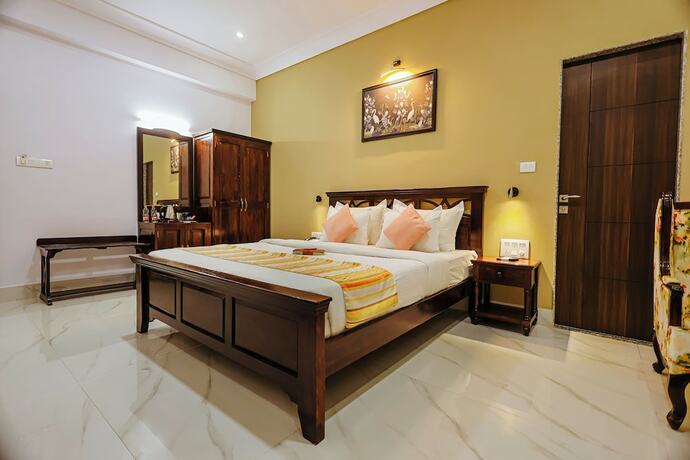 Imagen de la habitación del Hotel Lake View Revaas. Foto 13