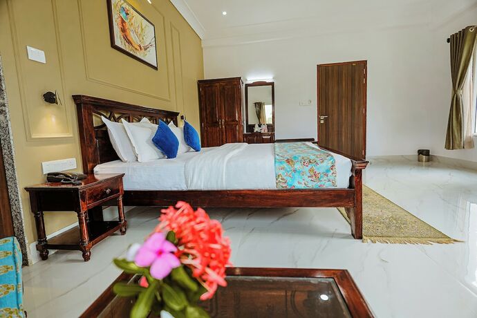 Imagen general del Hotel Lake View Revaas. Foto 12