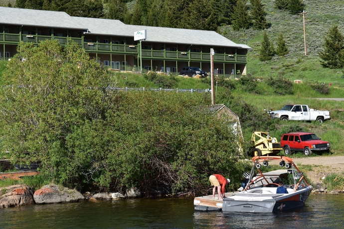 Imagen general del Hotel Lake View Suites. Foto 2