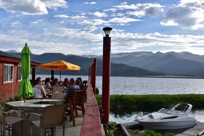 Imagen de los exteriores del Hotel Lake View Suites. Foto 19