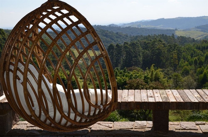 Imagen de los exteriores del Hotel Lake Vilas Charm and Spa. Foto 4