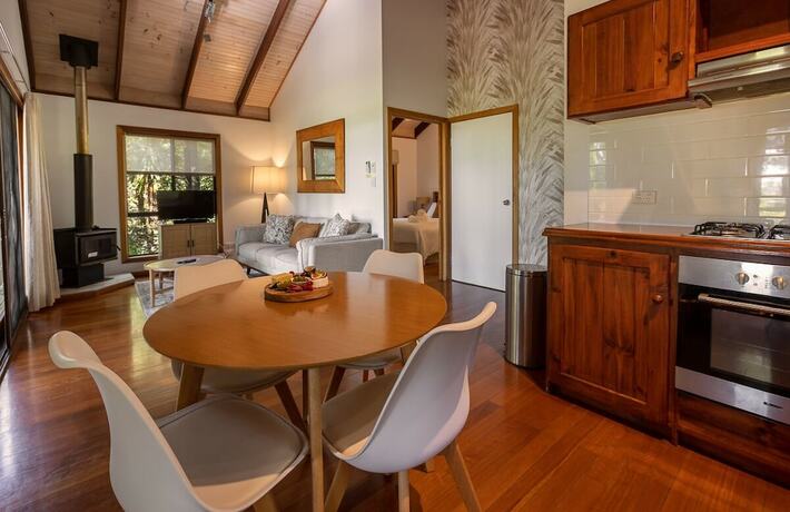 Imagen general del Hotel Lake Weyba Cottages. Foto 3