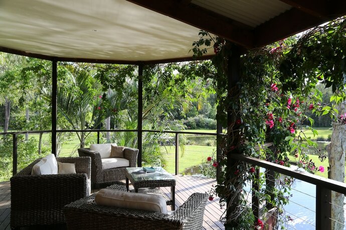 Imagen general del Hotel Lake Weyba Cottages. Foto 7