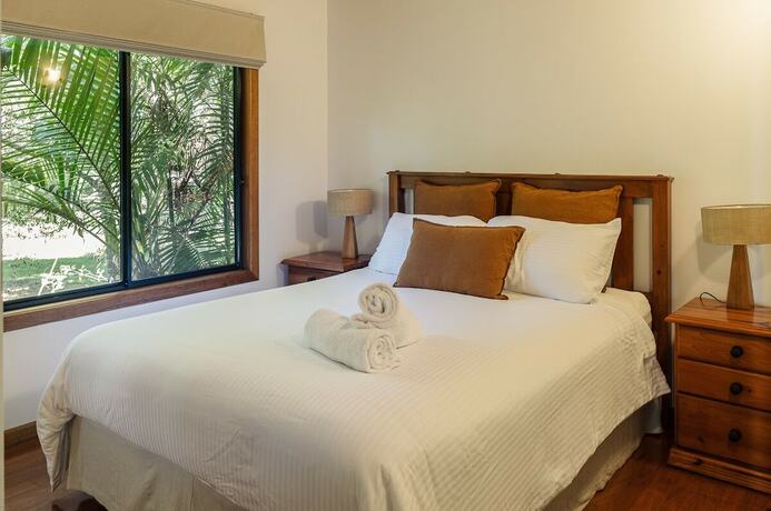 Imagen general del Hotel Lake Weyba Cottages. Foto 10