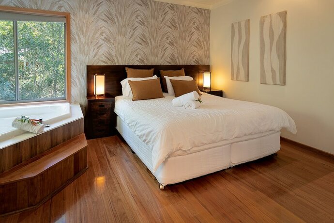 Imagen de la habitación del Hotel Lake Weyba Cottages. Foto 22