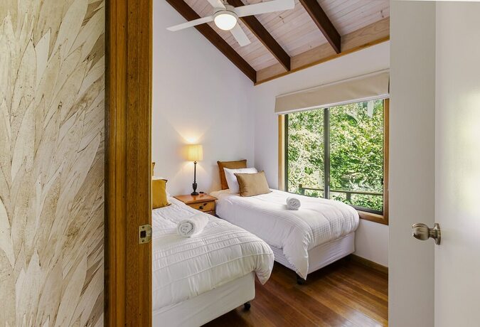 Imagen de la habitación del Hotel Lake Weyba Cottages. Foto 29