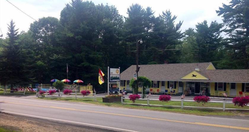 Imagen general del Hotel Lake Winnipesaukee Motel. Foto 4