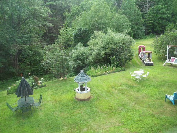 Imagen de los exteriores del Hotel Lake Winnipesaukee Motel. Foto 17