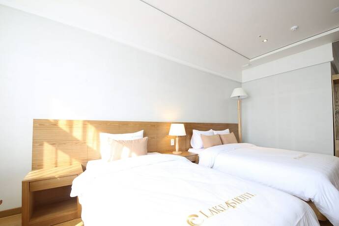 Imagen de la habitación del Hotel Lake45. Foto 19