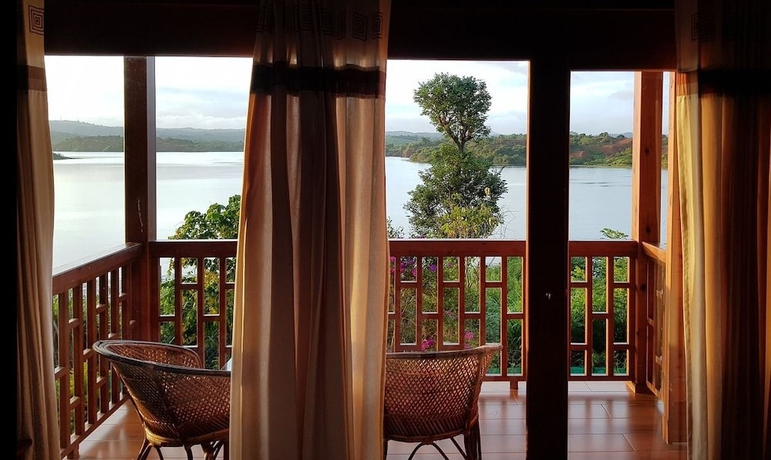 Imagen de la habitación del Hotel LakeRose Wayanad Resort. Foto 15