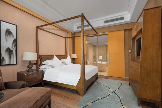 Imagen de la habitación del Hotel LakeSide Resort Jingdezhen. Foto 6