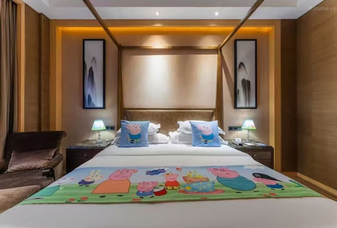 Imagen de la habitación del Hotel LakeSide Resort Jingdezhen. Foto 9