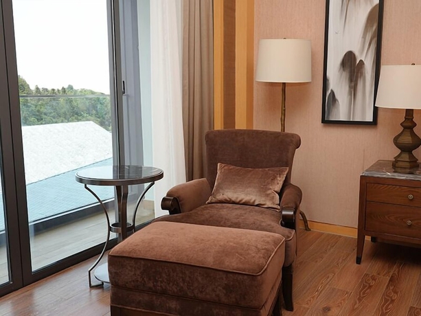 Imagen de la habitación del Hotel LakeSide Resort Jingdezhen. Foto 10