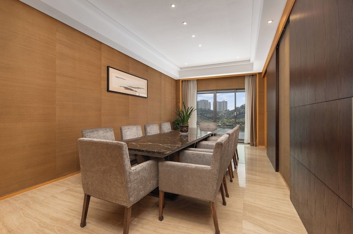 Imagen de la habitación del Hotel LakeSide Resort Jingdezhen. Foto 14