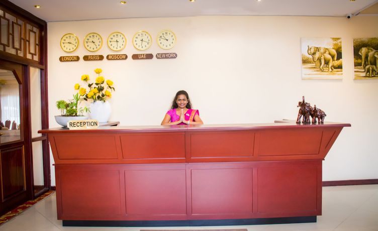 Imagen de los interiores del Hotel Lakefield. Foto 19