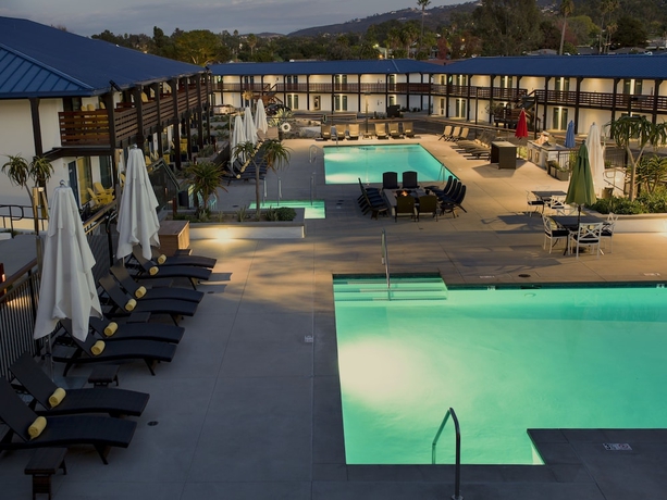 Imagen de la habitación del Hotel Lakehouse And Resort. Foto 2