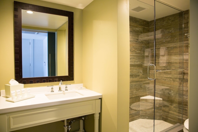 Imagen de la habitación del Hotel Lakehouse And Resort. Foto 12