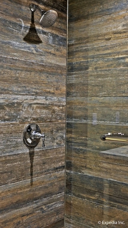 Imagen de la habitación del Hotel Lakehouse And Resort. Foto 19