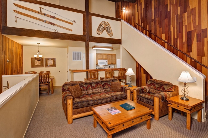 Imagen de los interiores del Hotel Lakeland Village At Heavenly. Foto 16