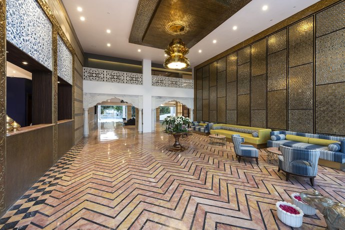 Imagen de los interiores del Hotel Lakend. Foto 20