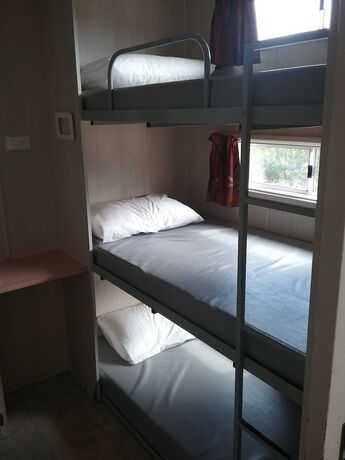 Imagen de la habitación del Hotel Lakes Caravilla Caravan Park. Foto 16
