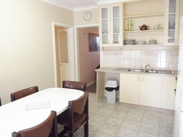 Imagen de la habitación del Hotel Lakes Entrance Holiday Units. Foto 13