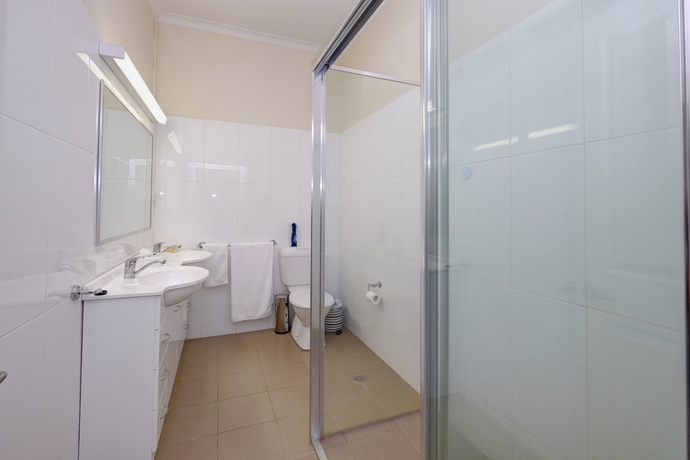 Imagen de la habitación del Hotel Lakes and Ocean Forster. Foto 4