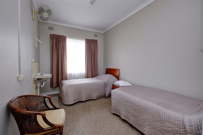 Imagen de la habitación del Hotel Lakes and Ocean Forster. Foto 6