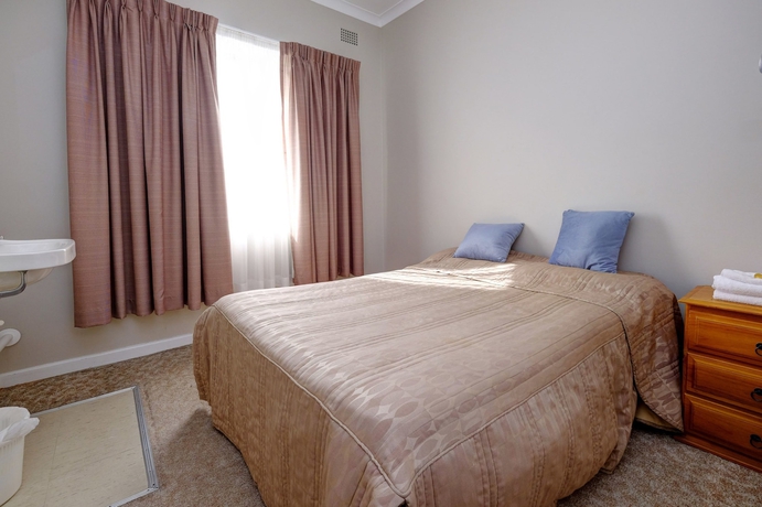 Imagen de la habitación del Hotel Lakes and Ocean Forster. Foto 8