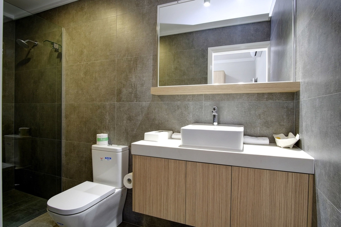 Imagen de la habitación del Hotel Lakes and Ocean Forster. Foto 16
