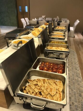 Imagen del bar/restaurante del Hotel Lakeshore Heights. Foto 15