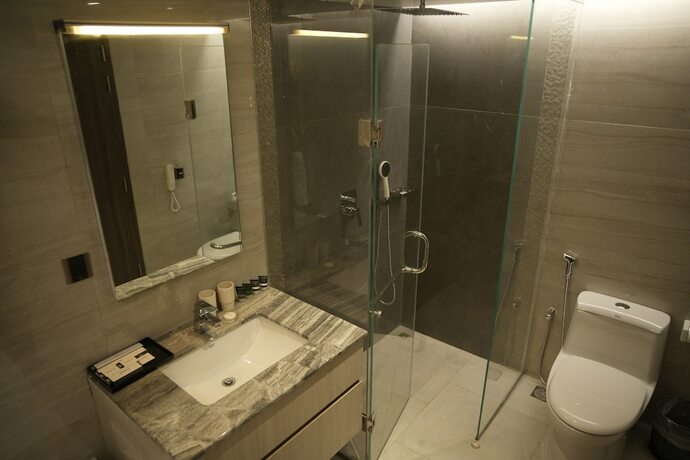 Imagen de la habitación del Hotel Lakeshore Heights. Foto 16