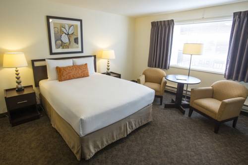 Imagen de la habitación del Hotel Lakeshore Inn. Foto 11