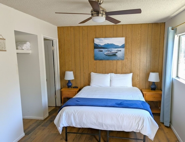 Imagen de la habitación del Hotel Lakeshore Resort. Foto 1