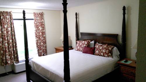 Imagen de la habitación del Hotel Lakeshore Resort and Marina, Okeechobee. Foto 2
