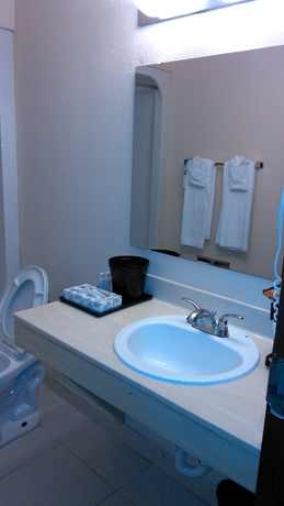 Imagen de la habitación del Hotel Lakeshore Resort and Marina, Okeechobee. Foto 2